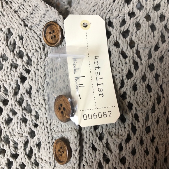NWT! Nicole Miller Artelier Crochet Knit Button Front Taupe M Cardigan Boho Chic - Picture 6 of 7